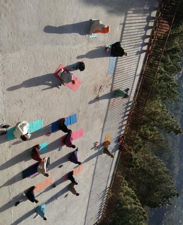 Villa Kasar Rainbow Yoga Retreat Almora Exterior foto