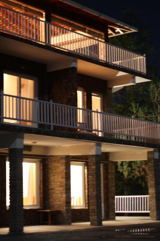 Villa Kasar Rainbow Yoga Retreat Almora Exterior foto